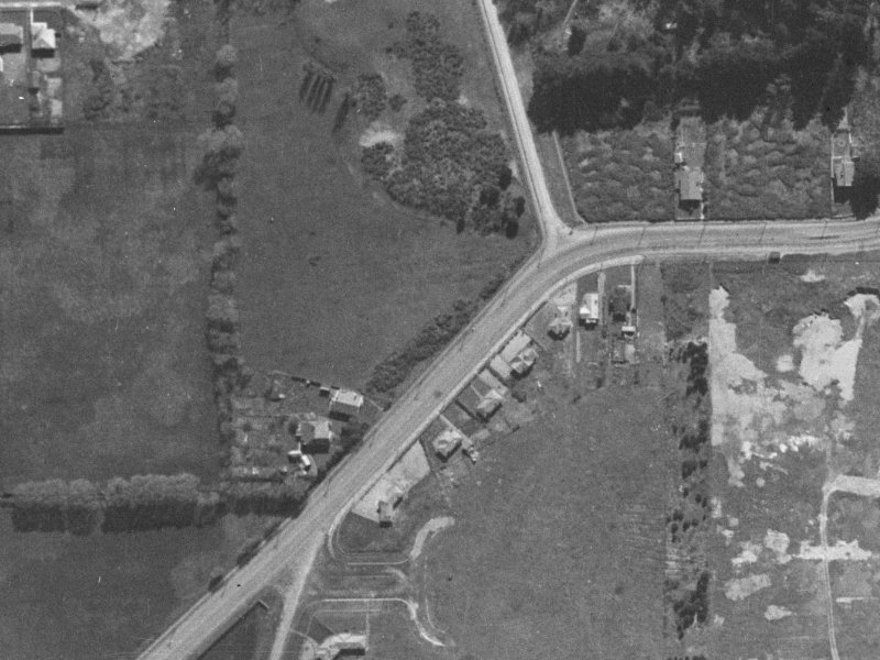 51 Pages Road from the air, 1940-1944