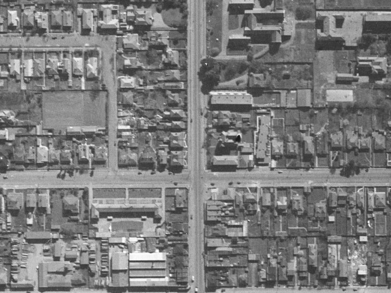 850-854 Colombo Street from the air, 1940-1944