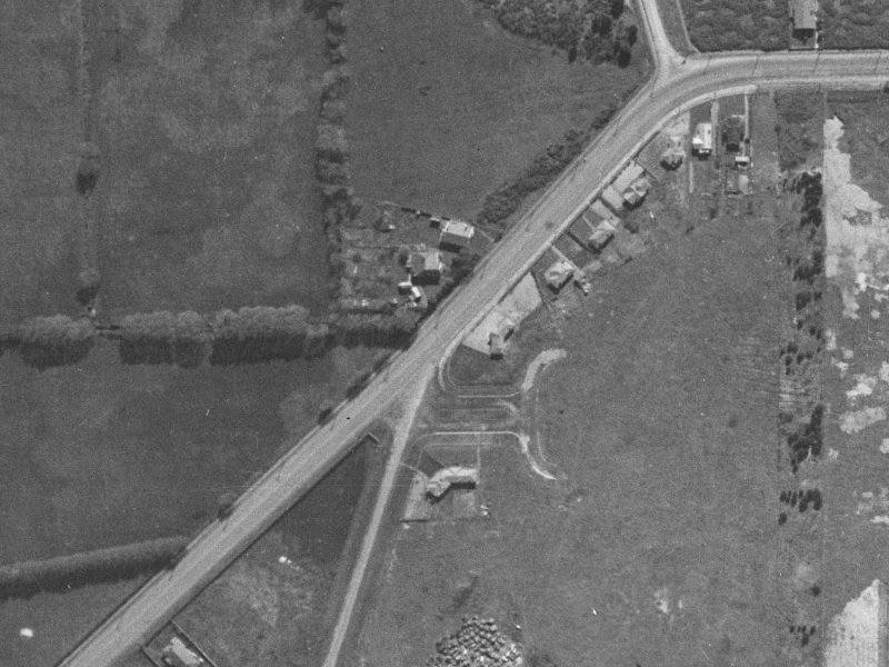 32 Pages Road from the air, 1940-1944