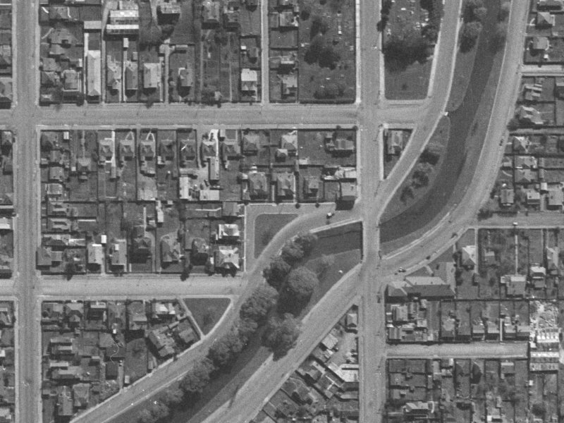 333 Cambridge Terrace from the air, 1940-1944