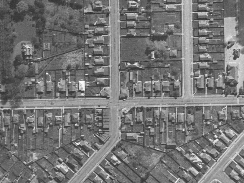 191 Woodham Road from the air, 1940-1944