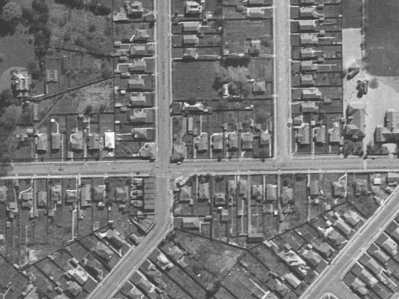 195 Woodham Road from the air, 1940-1944