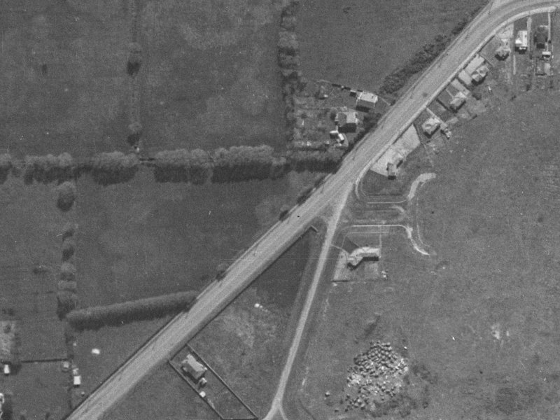 37 Pages Road from the air, 1940-1944