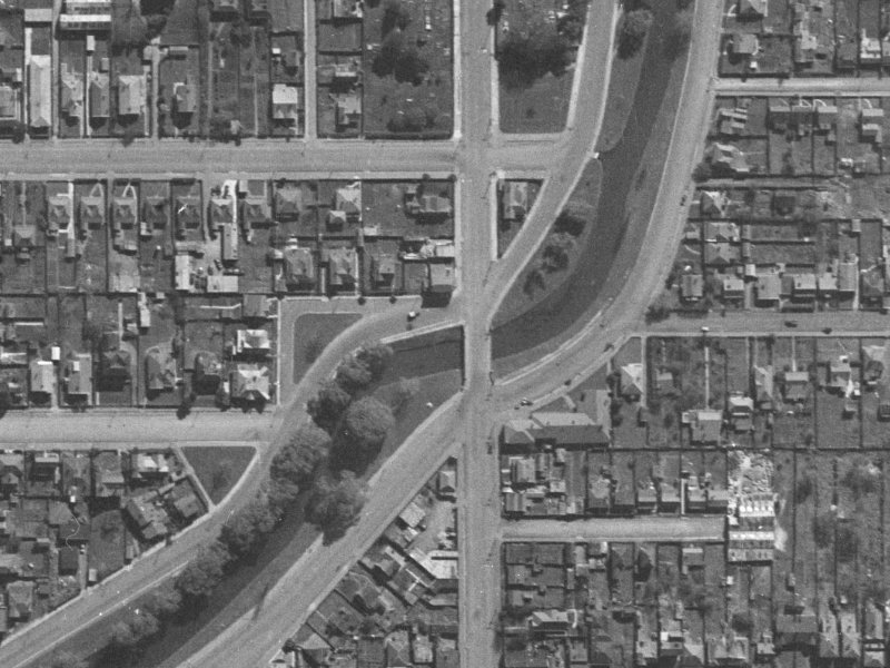 319–343 Cambridge Terrace from the air, 1940-1944