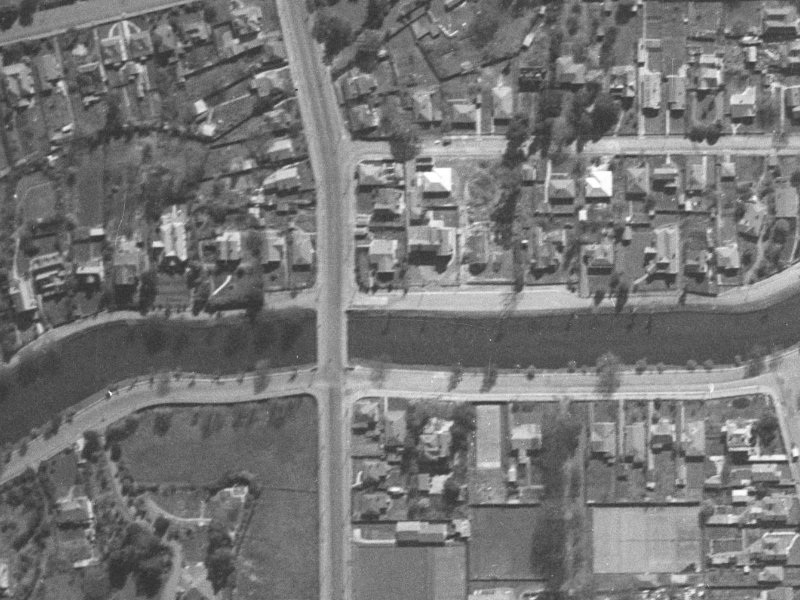 105 River Road from the air, 1940-1944