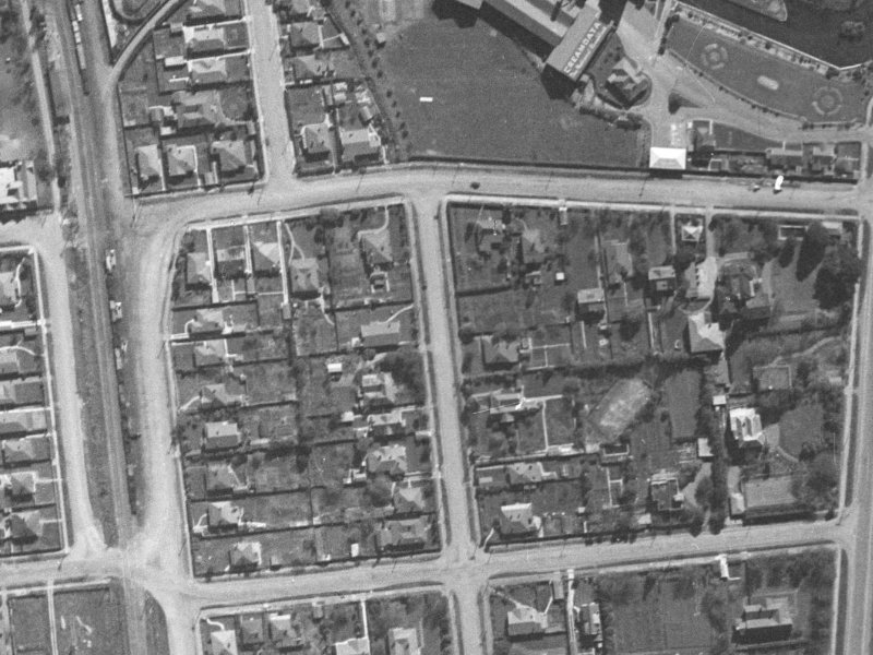 37 Darvel Street from the air, 1940-1944