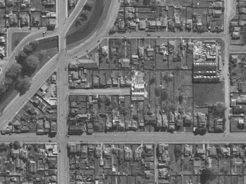 4–18 Nova Place from the air, 1940-1944