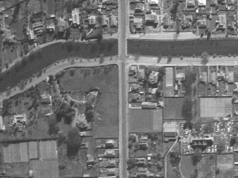 173-185 Stanmore Road from the air, 1940-1944
