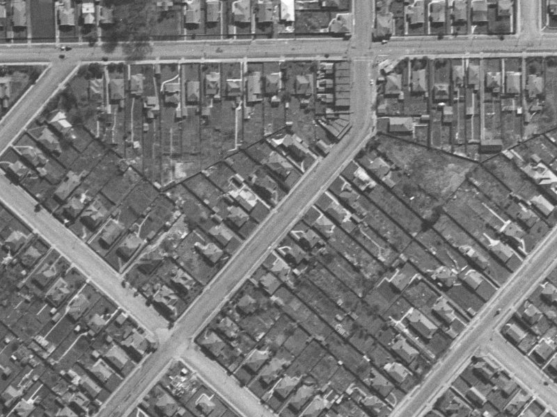 687 Gloucester Street from the air, 1940-1944