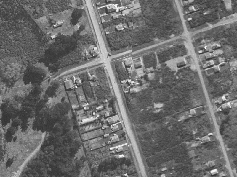 197 Estuary Road from the air, 1940-1944