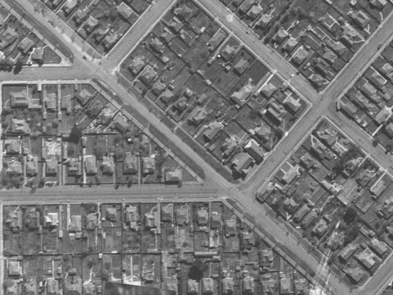 121-125 Linwood Avenue from the air, 1940-1944