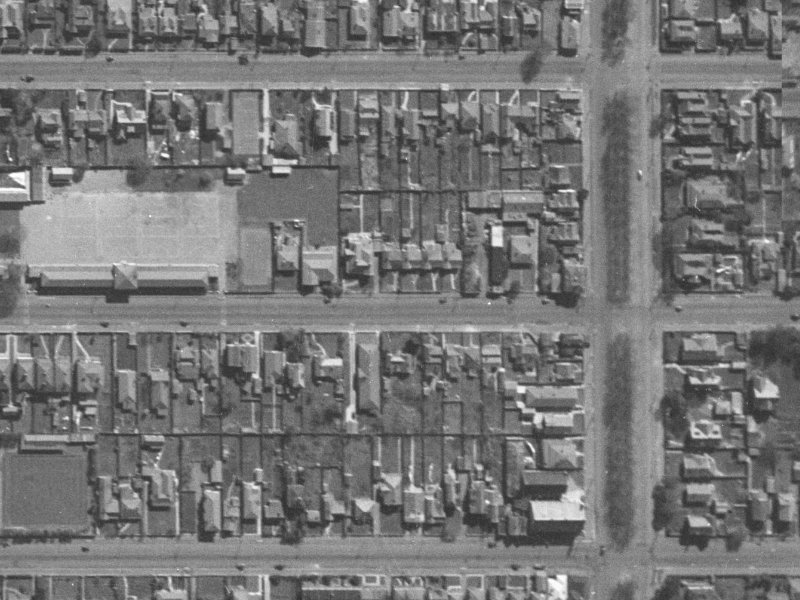 313-335 Gloucester Street from the air, 1940-1944