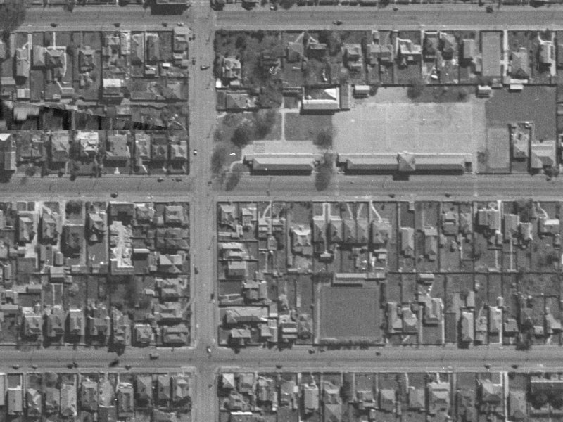 274-278 Gloucester Street from the air, 1940-1944