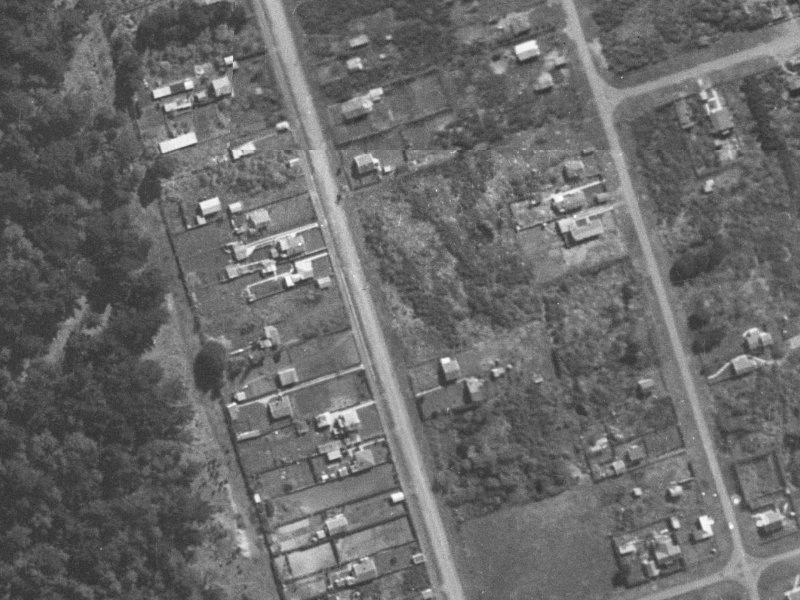 253 Estuary Road from the air, 1940-1944