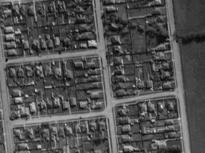 53 Picton Avenue from the air, 1940-1944
