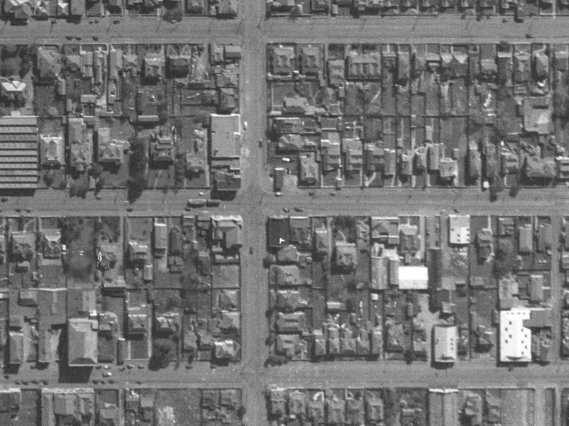 265-271 Cashel Street from the air, 1940-1944