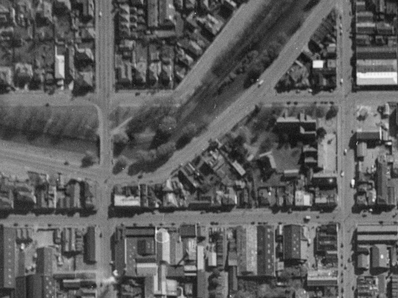 72 Oxford Terrace from the air, 1940-1944