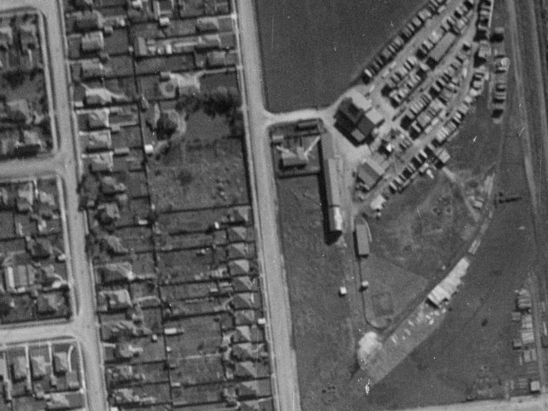 5B/33 Mandeville Street from the air, 1940-1944
