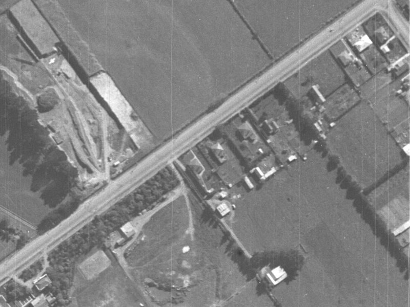 123 Main South Road from the air, 1940-1944