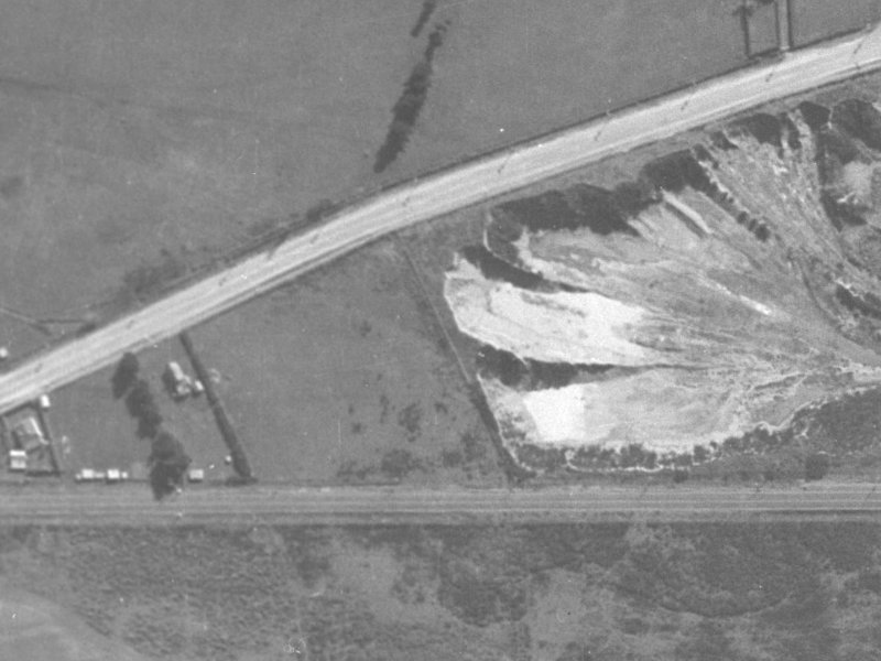 205–235 Waterloo Road from the air, 1940-1944