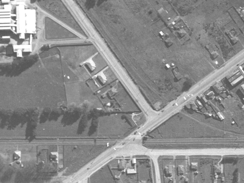 3-5 Racecourse Road from the air, 1940-1944