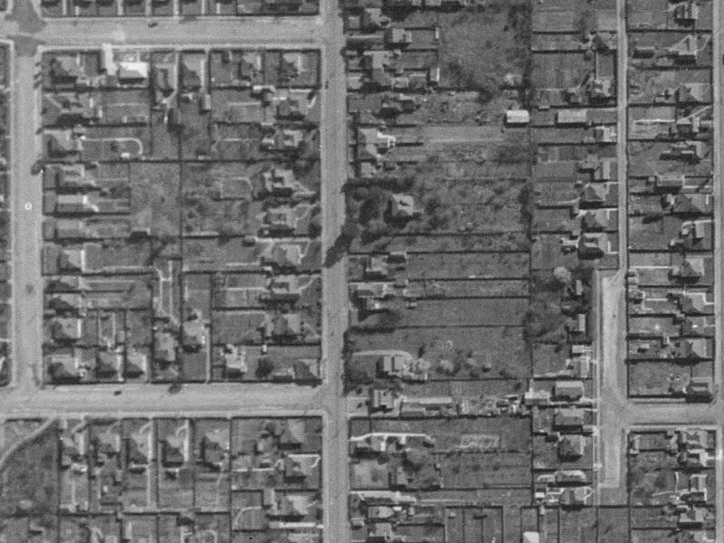 112 Antigua Street from the air, 1940-1944
