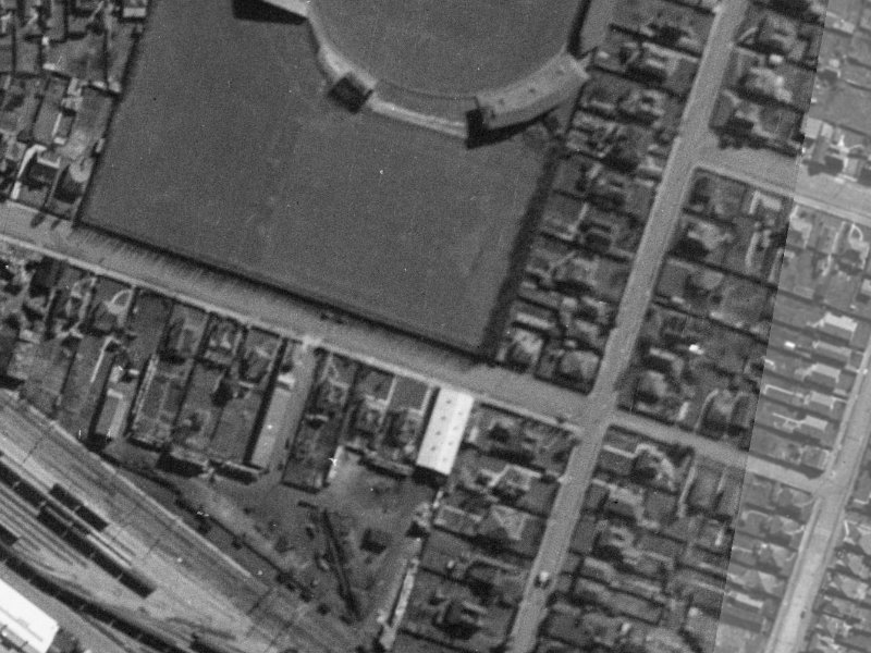 1/48 Lismore Street from the air, 1940-1944