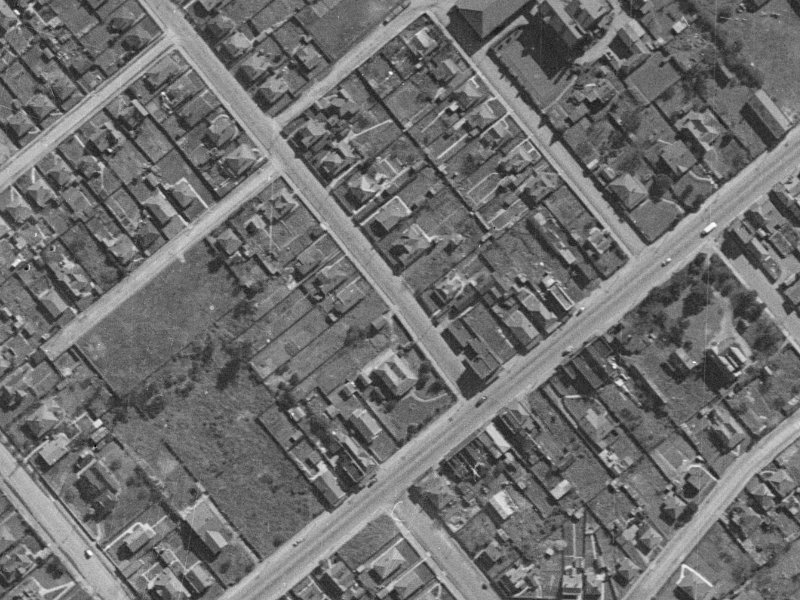 7 Clarence Street South from the air, 1940-1944