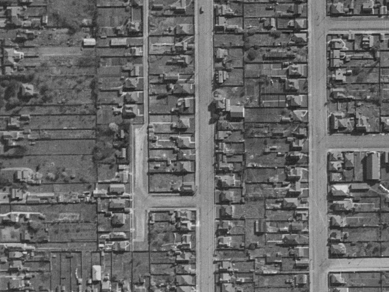80 Montreal Street from the air, 1940-1944