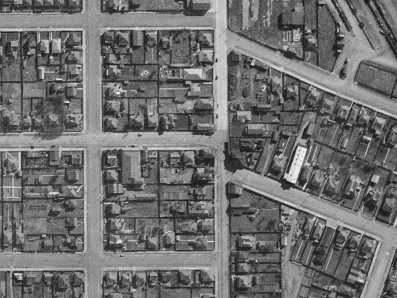 212-210 Wordsworth Street from the air, 1940-1944