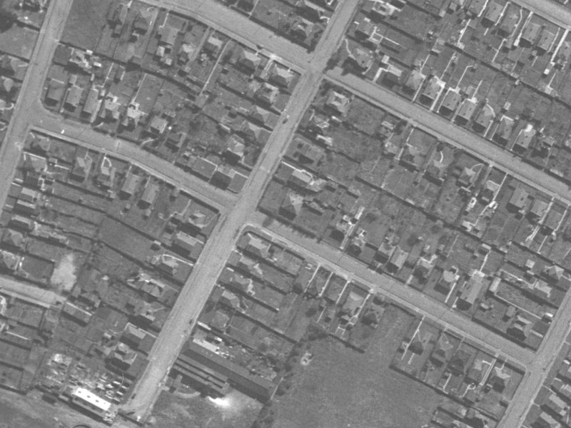 37 Laurence Street from the air, 1940-1944