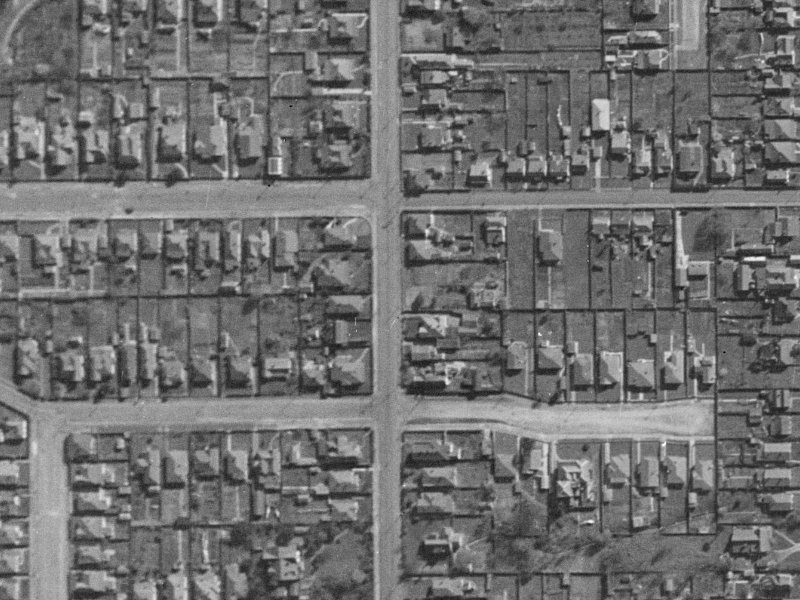 66 Antigua Street from the air, 1940-1944