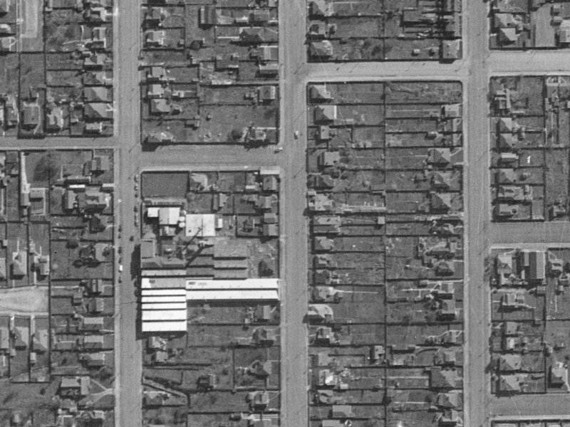 32 Orbell Street from the air, 1940-1944