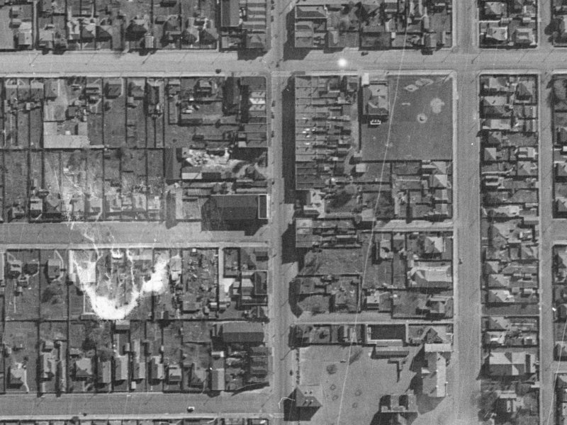 374-380 Colombo Street from the air, 1940-1944