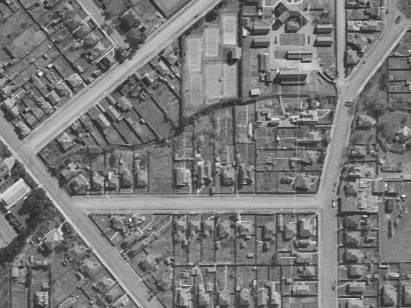 23B Macaulay Street from the air, 1940-1944