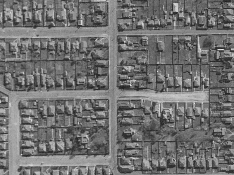 60 Antigua Street from the air, 1940-1944