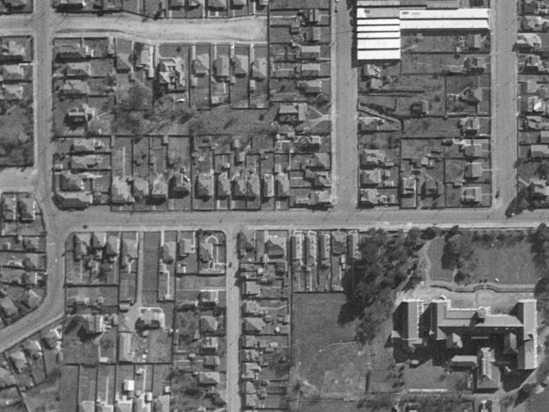 183 Brougham Street from the air, 1940-1944