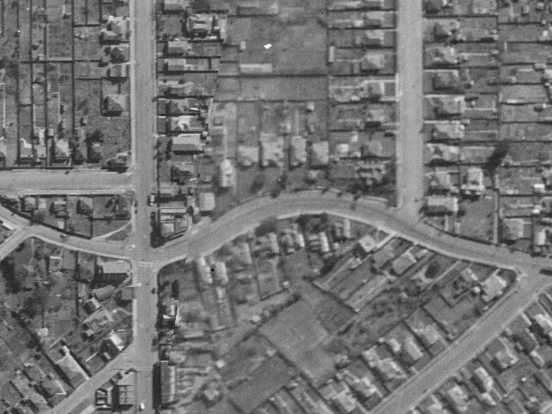 62 Somerset Crescent from the air, 1940-1944