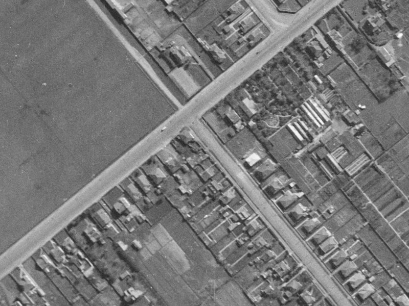 33 Nairn Street from the air, 1940-1944