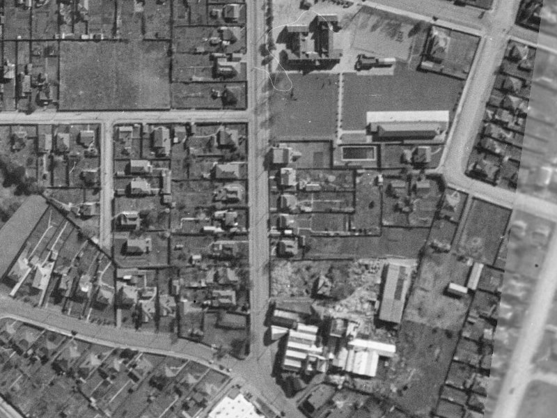100 Waltham Road from the air, 1940-1944