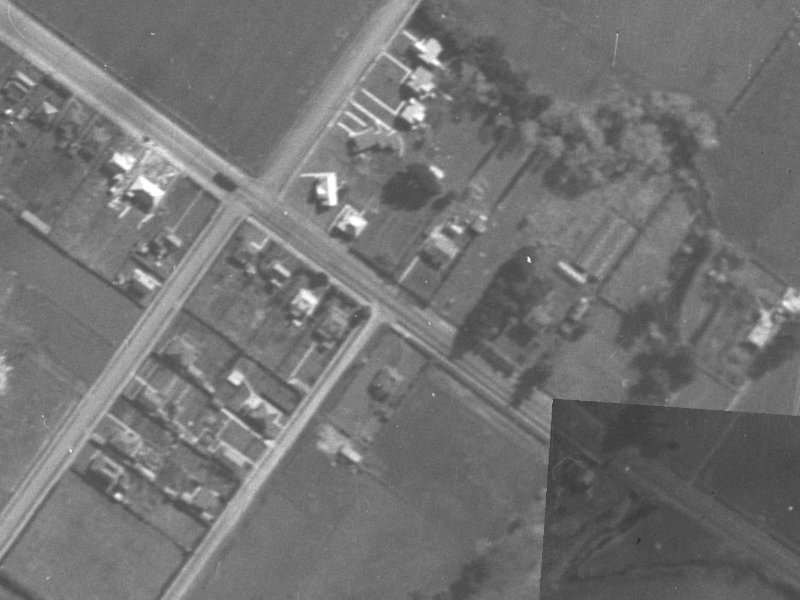 829-831 Ferry Road from the air, 1940-1944