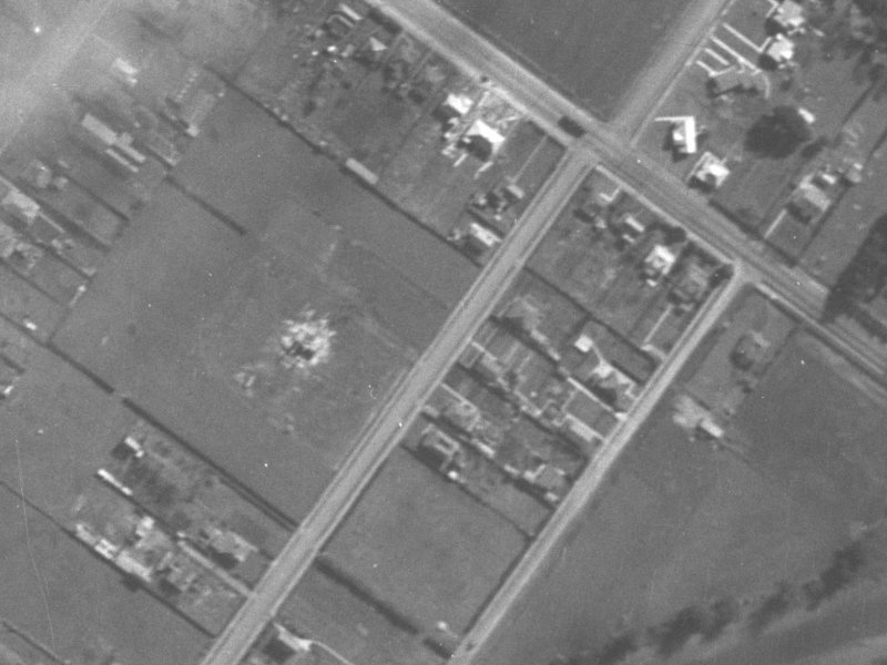 4-6 Gould Crescent from the air, 1940-1944