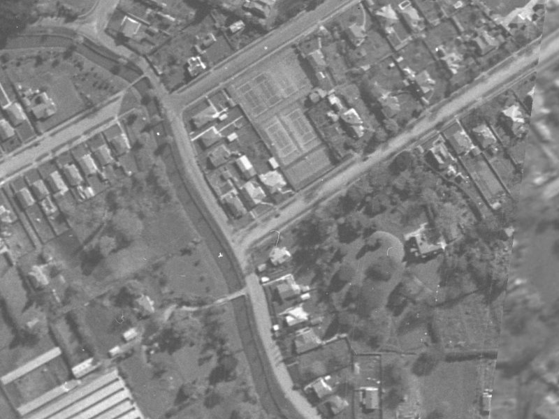 5 Cholmondeley Avenue from the air, 1940-1944