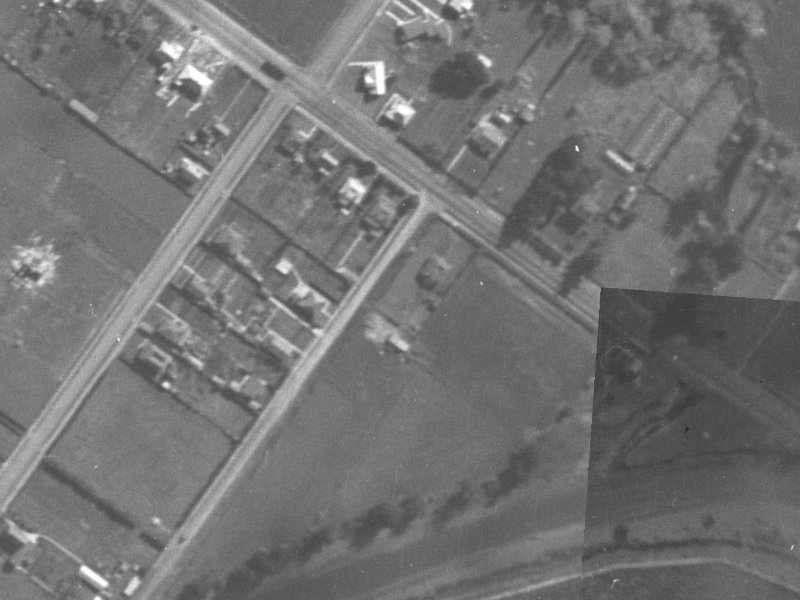 58 Gould Crescent from the air, 1940-1944