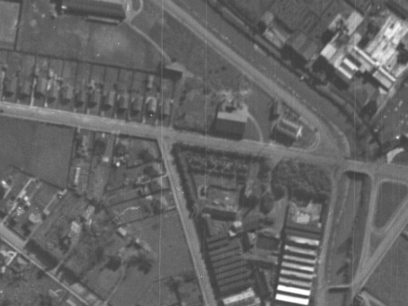 3-15 Garlands Road from the air, 1940-1944