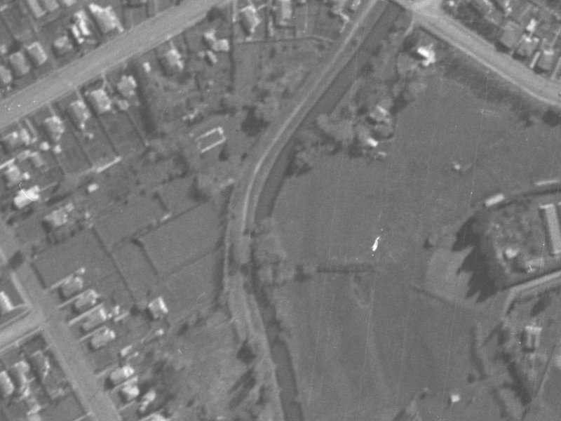 267–273 Fifield Terrace from the air, 1940-1944
