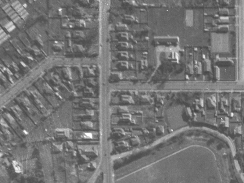 8 Fisher Avenue from the air, 1940-1944