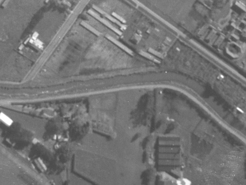 214 Cumnor Terrace from the air, 1940-1944