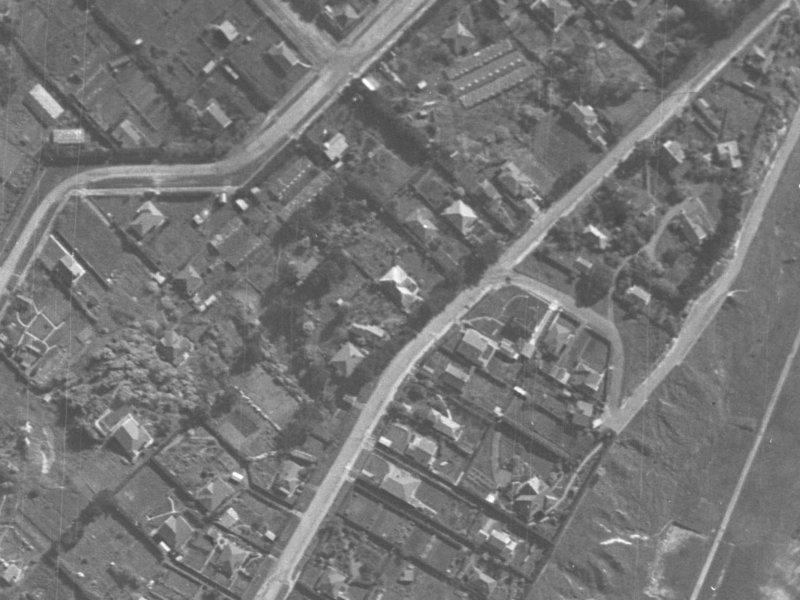 44 Moncks Spur Road from the air, 1940-1944