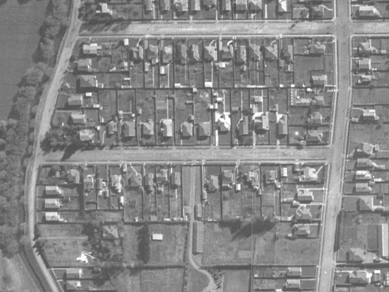 27 Riverview Street from the air, 1940-1944